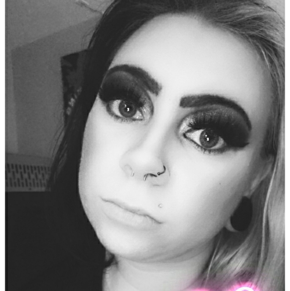 Meet your Posher, Autumn - Picture 2 of 2